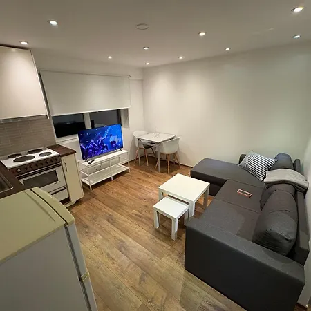 Apartment Mariero Town *
